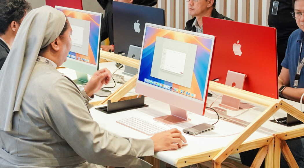 Apple School Manager + MDM